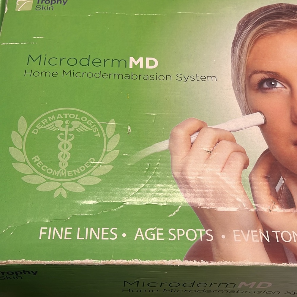 Microdermabrasion system